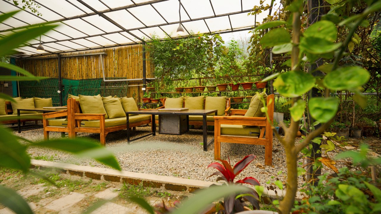 In House Cafe & Restaurant